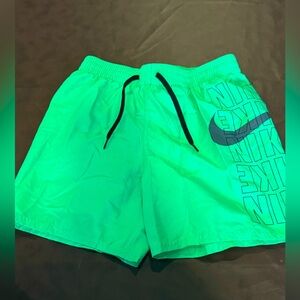 Nike Men’s Shorts Size S